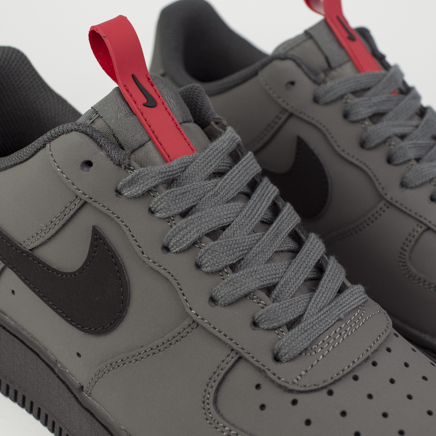 Кроссовки Nike Air Force 1 Low Wmns Grey / Black Кроссовки Nike Air Force 1 Low Wmns Grey / Black