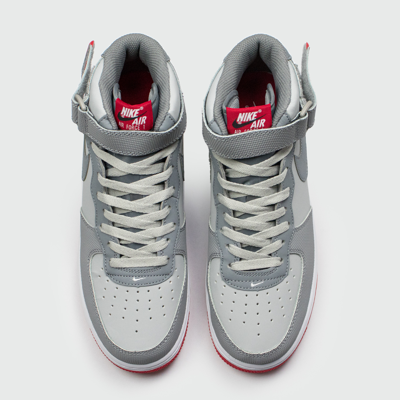 Кроссовки Nike Air Force 1 Wmns L.Grey / Red Ftwr. Кроссовки Nike Air Force 1 Wmns L.Grey / Red Ftwr.