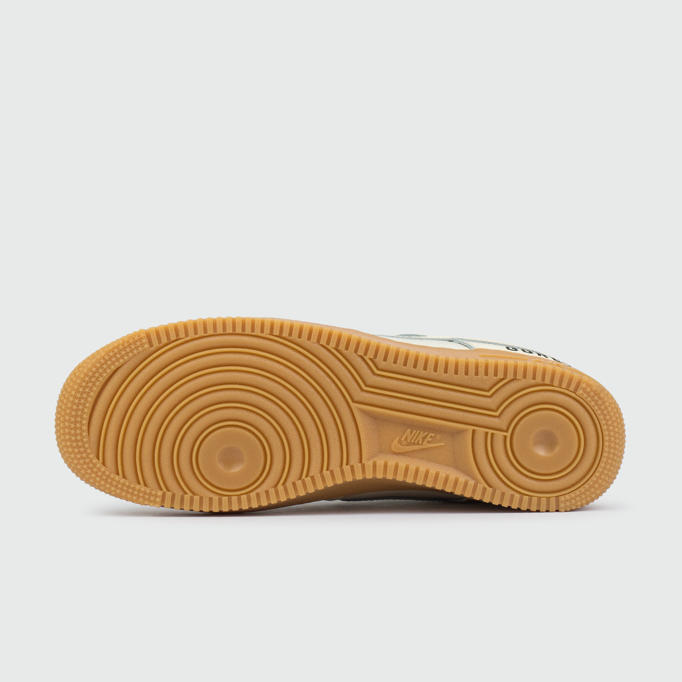Кроссовки Nike Air Force 1 Low Gore-tex Wmns Beige Кроссовки Nike Air Force 1 Low Gore-tex Wmns Beige