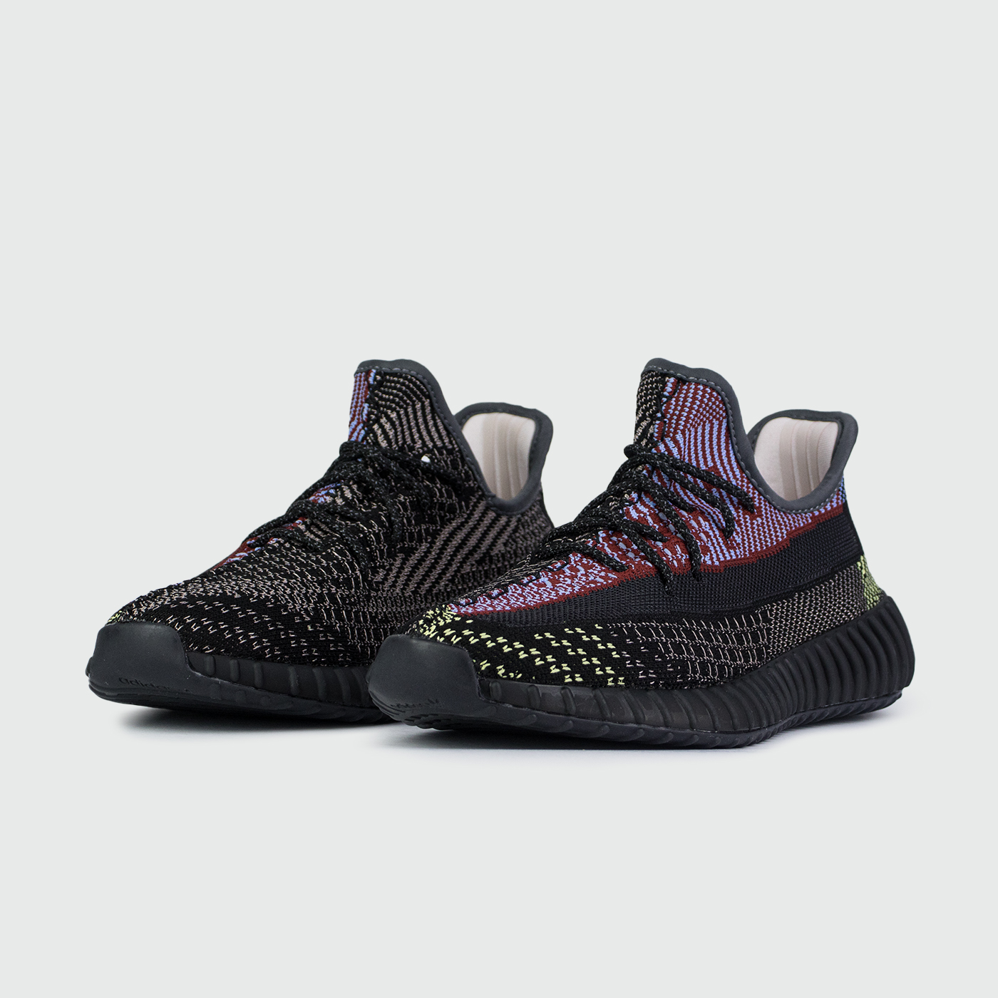 Кроссовки Adidas Yeezy 350 boost v2 Wmns Yecheil Кроссовки Adidas Yeezy 350 boost v2 Wmns Yecheil