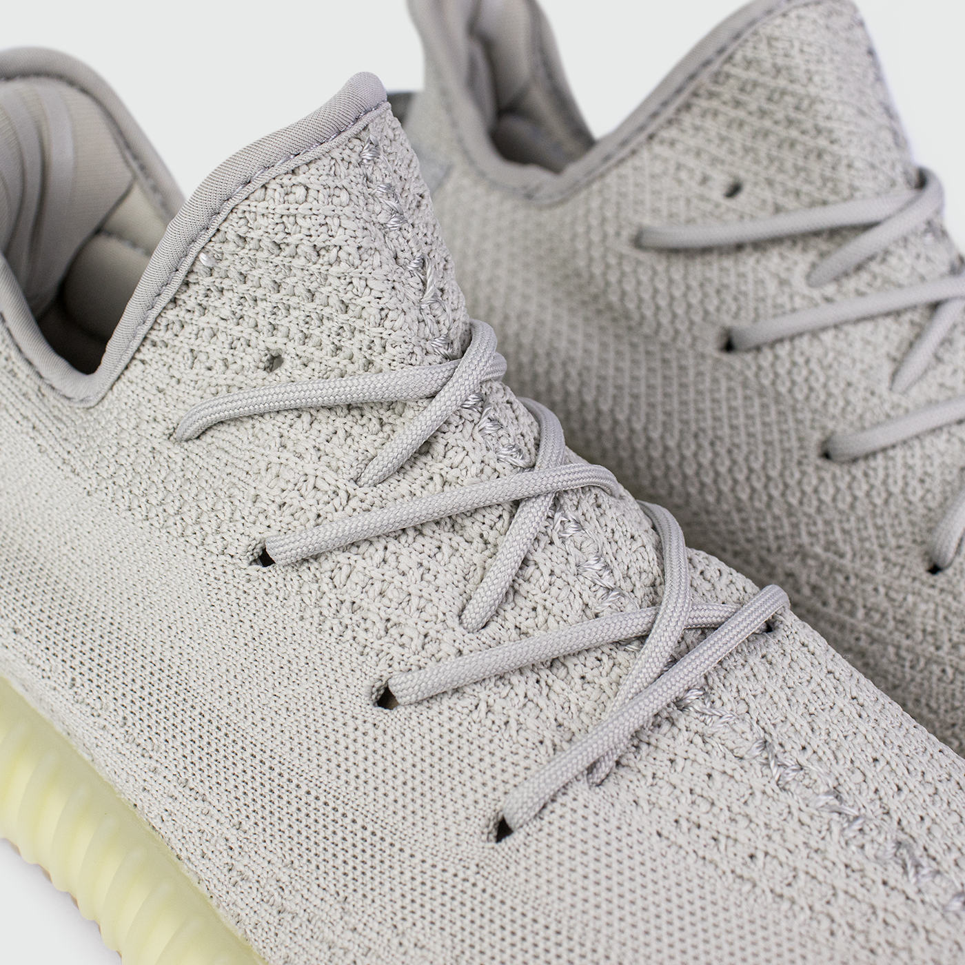 Кроссовки Adidas Yeezy 350 boost v2 Wmns Sesame new Кроссовки Adidas Yeezy 350 boost v2 Wmns Sesame new