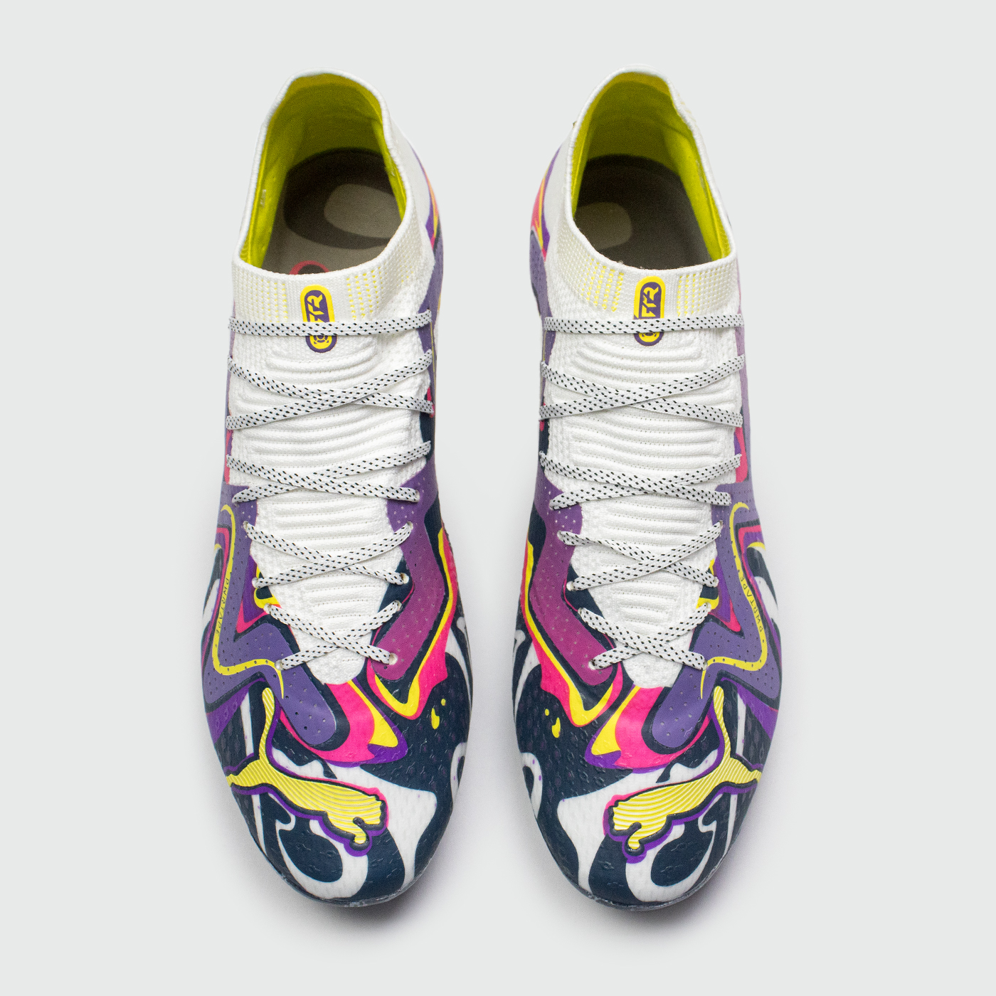 Бутсы Puma Future Ultimate FG White Purple Бутсы Puma Future Ultimate FG White Purple