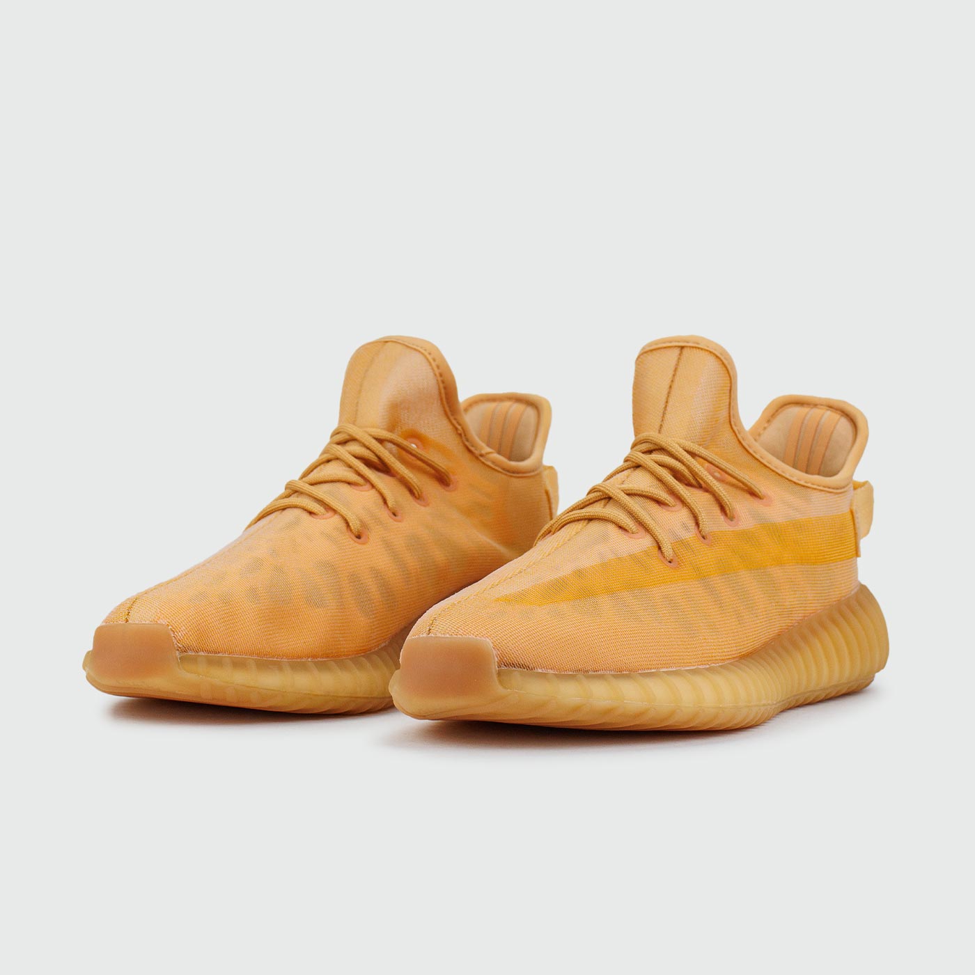 Кроссовки Adidas Yeezy 350 boost v2 Wmns Mono Clay Кроссовки Adidas Yeezy 350 boost v2 Wmns Mono Clay