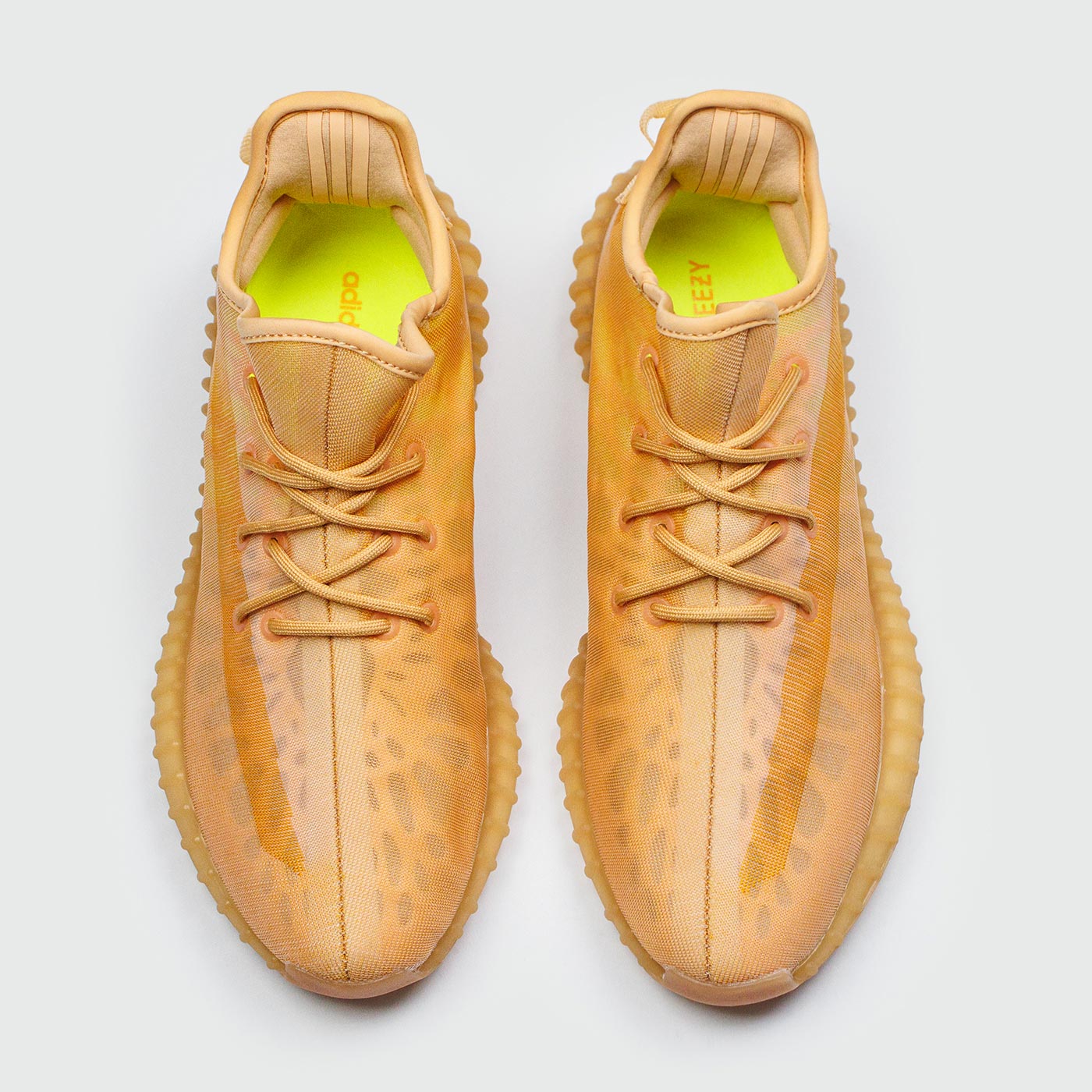 Кроссовки Adidas Yeezy 350 boost v2 Wmns Mono Clay Кроссовки Adidas Yeezy 350 boost v2 Wmns Mono Clay