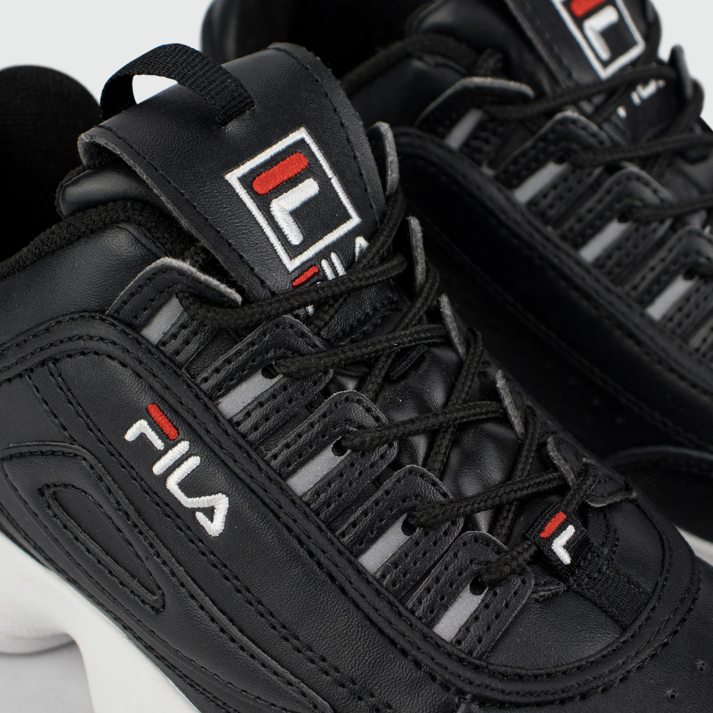 Кроссовки FILA Disruptor 2 Wmns Black Matt / White Кроссовки FILA Disruptor 2 Wmns Black Matt / White