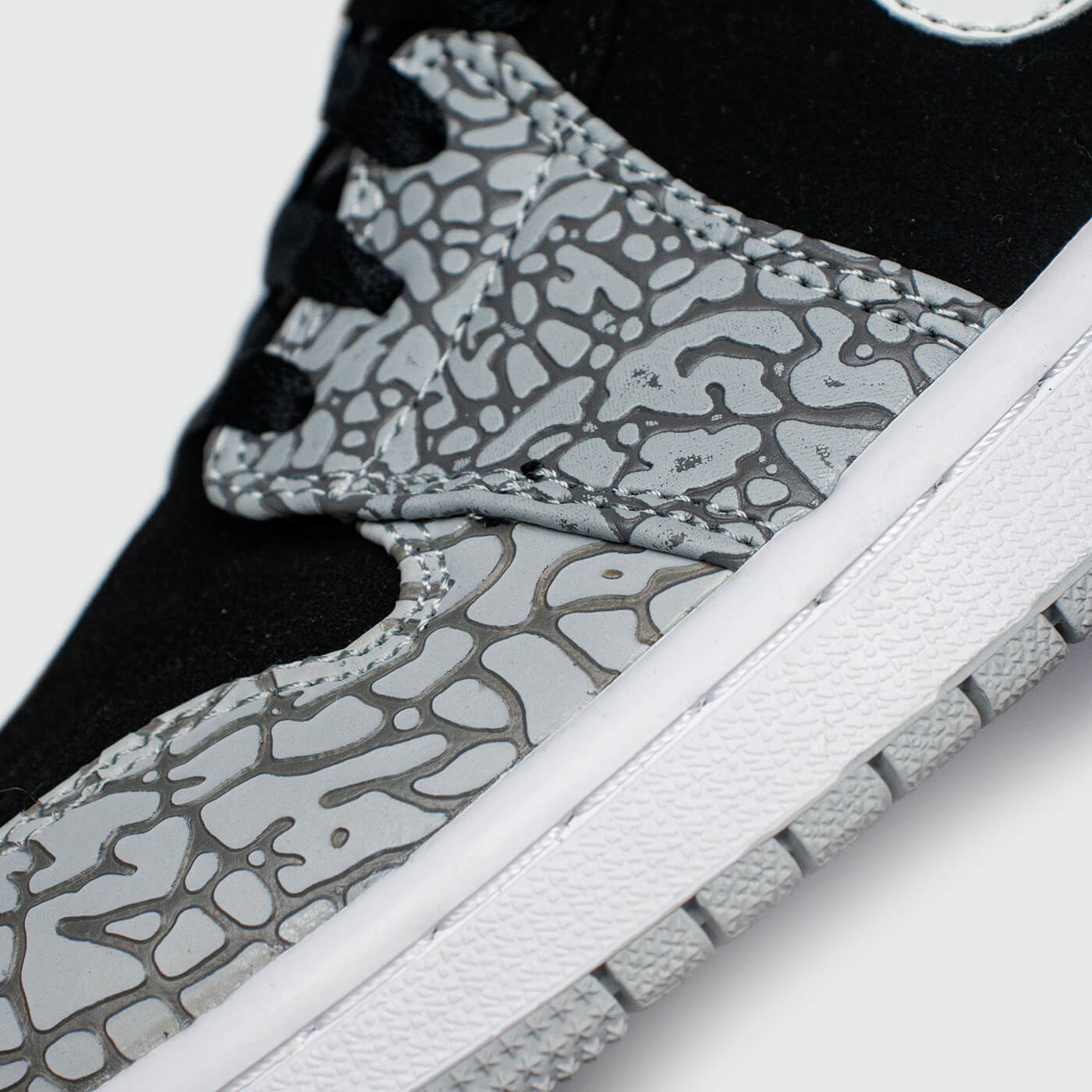 Кроссовки Air Jordan 1 High Elephant Print Кроссовки Air Jordan 1 High Elephant Print