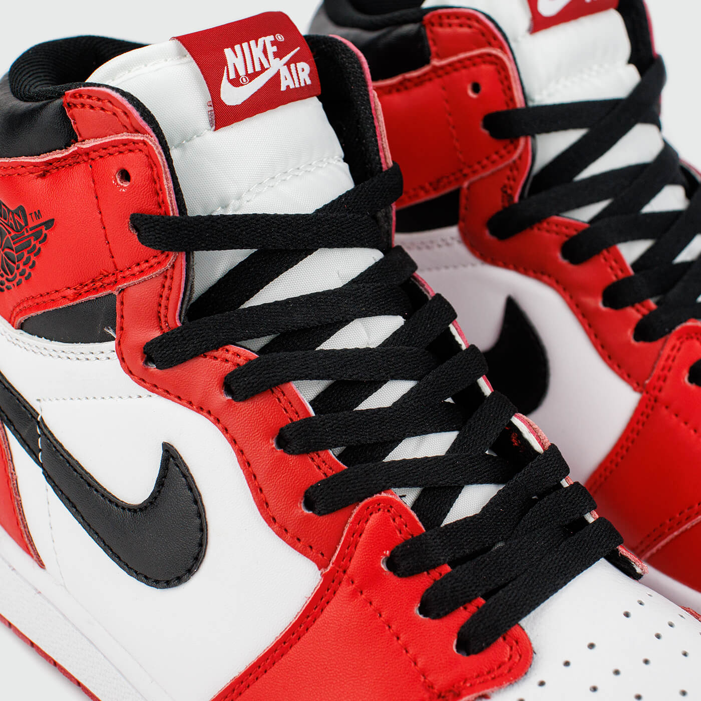 Кроссовки Air Jordan 1 High Chicago Кроссовки Air Jordan 1 High Chicago