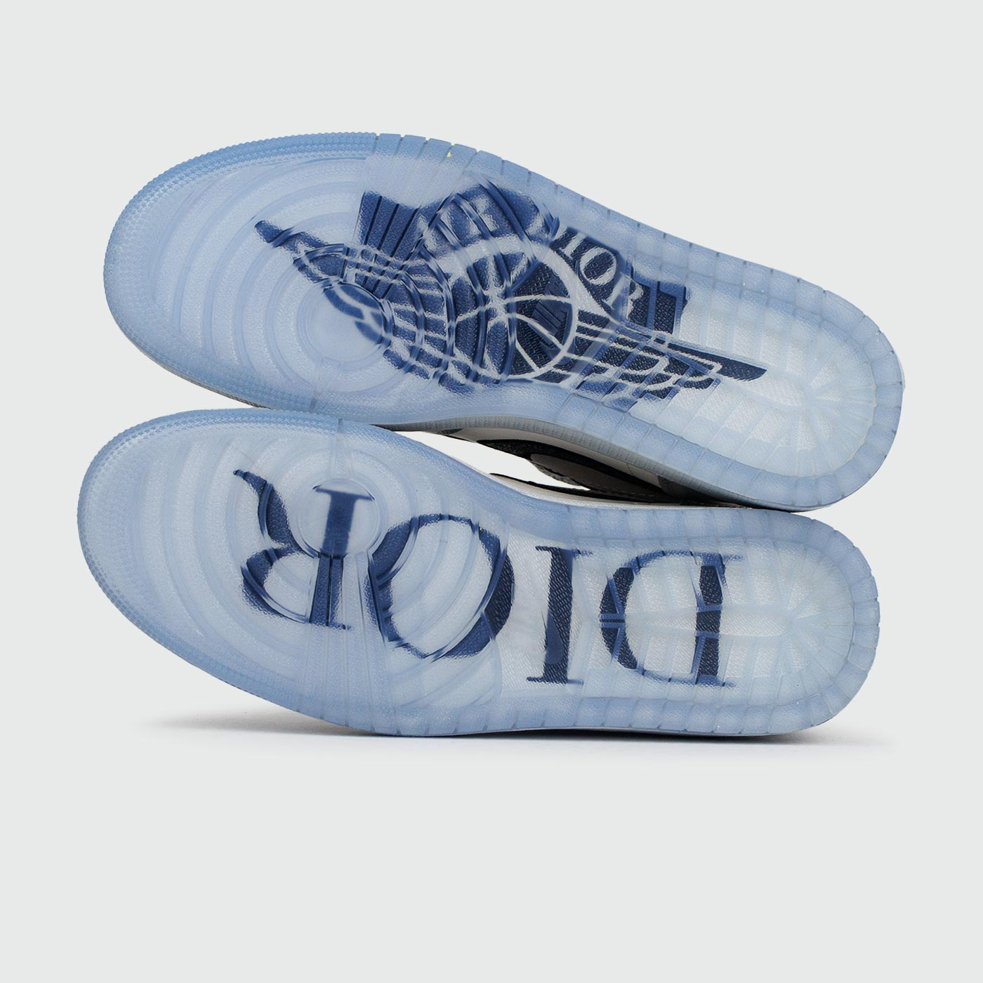 Кроссовки Air Jordan 1 Mid x Dior new Кроссовки Air Jordan 1 Mid x Dior new