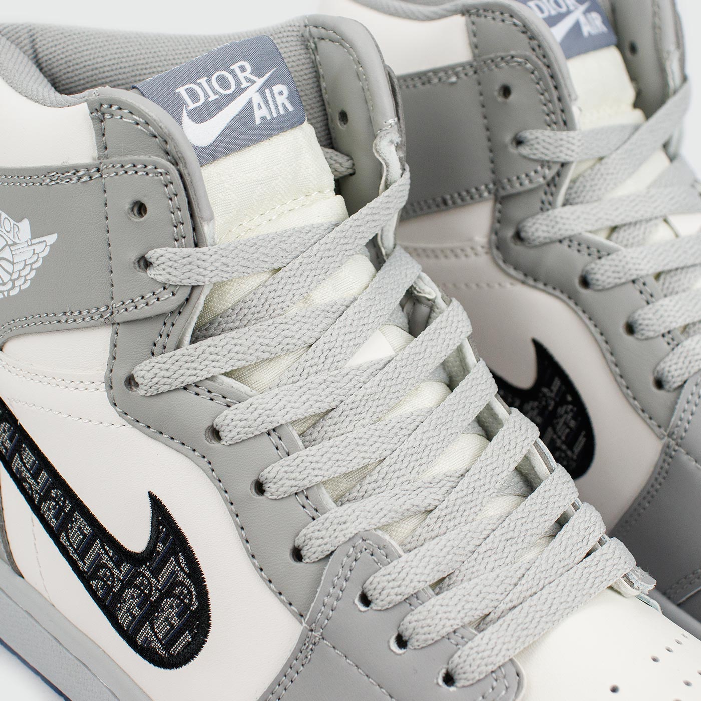 Кроссовки Air Jordan 1 Mid x Dior new Кроссовки Air Jordan 1 Mid x Dior new