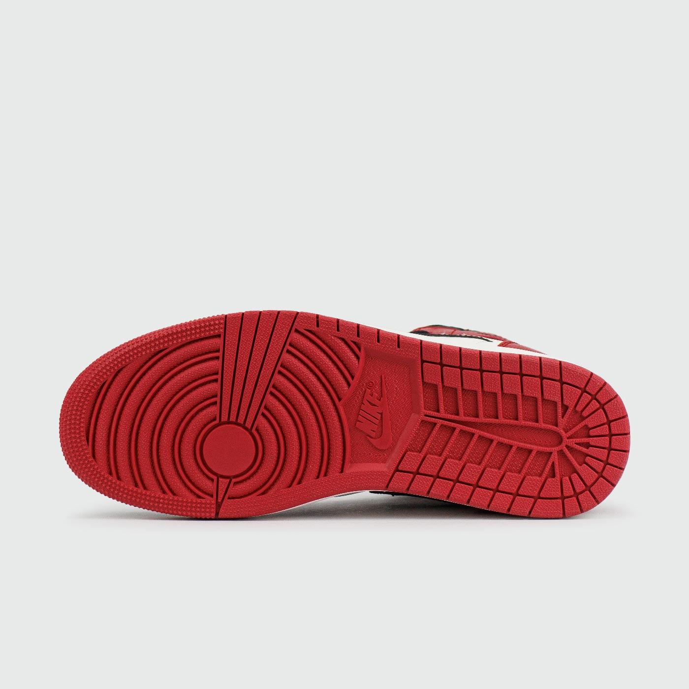 Кроссовки Nike Air Jordan 1 Bred Toe 2018 new Кроссовки Nike Air Jordan 1 Bred Toe 2018 new