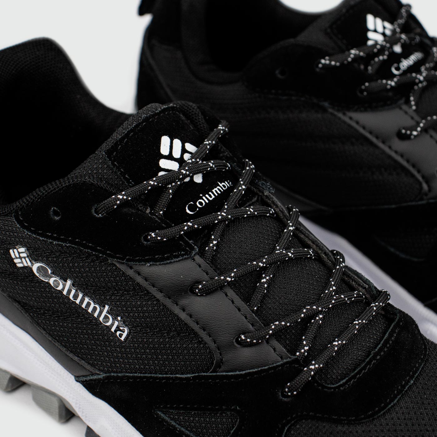 Кроссовки Columbia Ivo Trail Black / White Кроссовки Columbia Ivo Trail Black / White