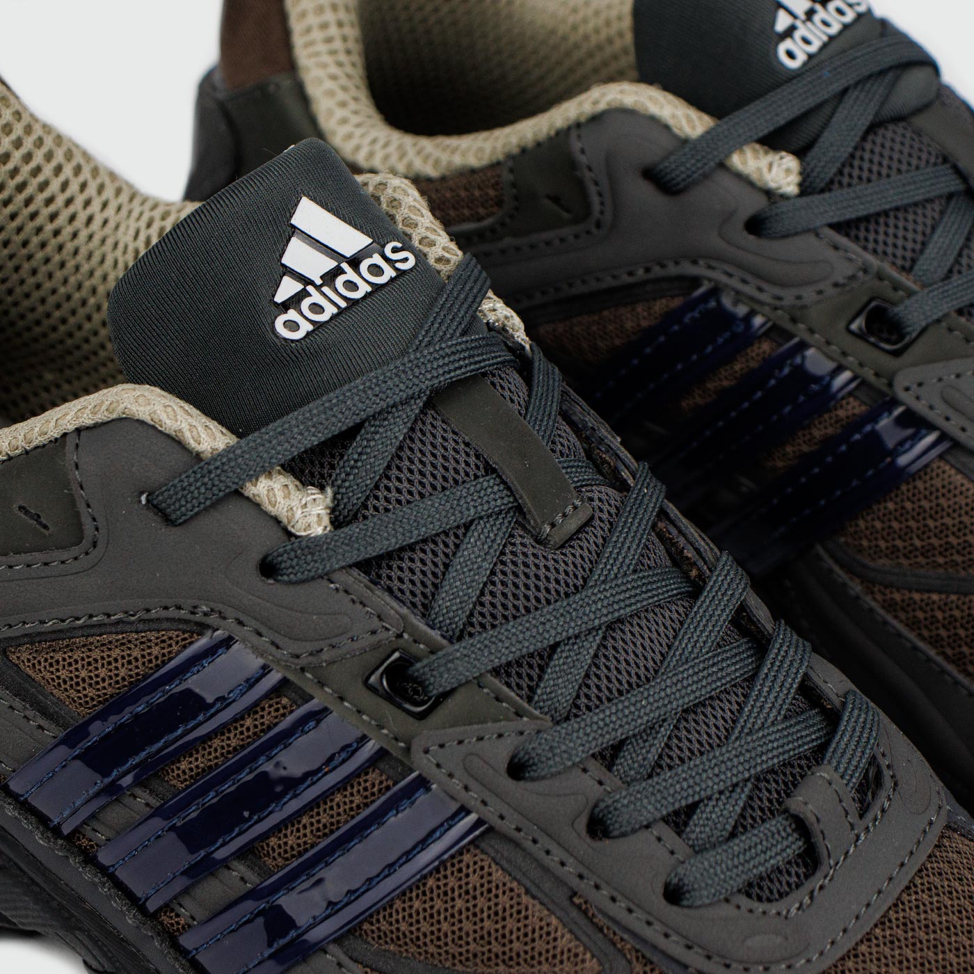 Кроссовки Adidas Response CL Brown Кроссовки Adidas Response CL Brown