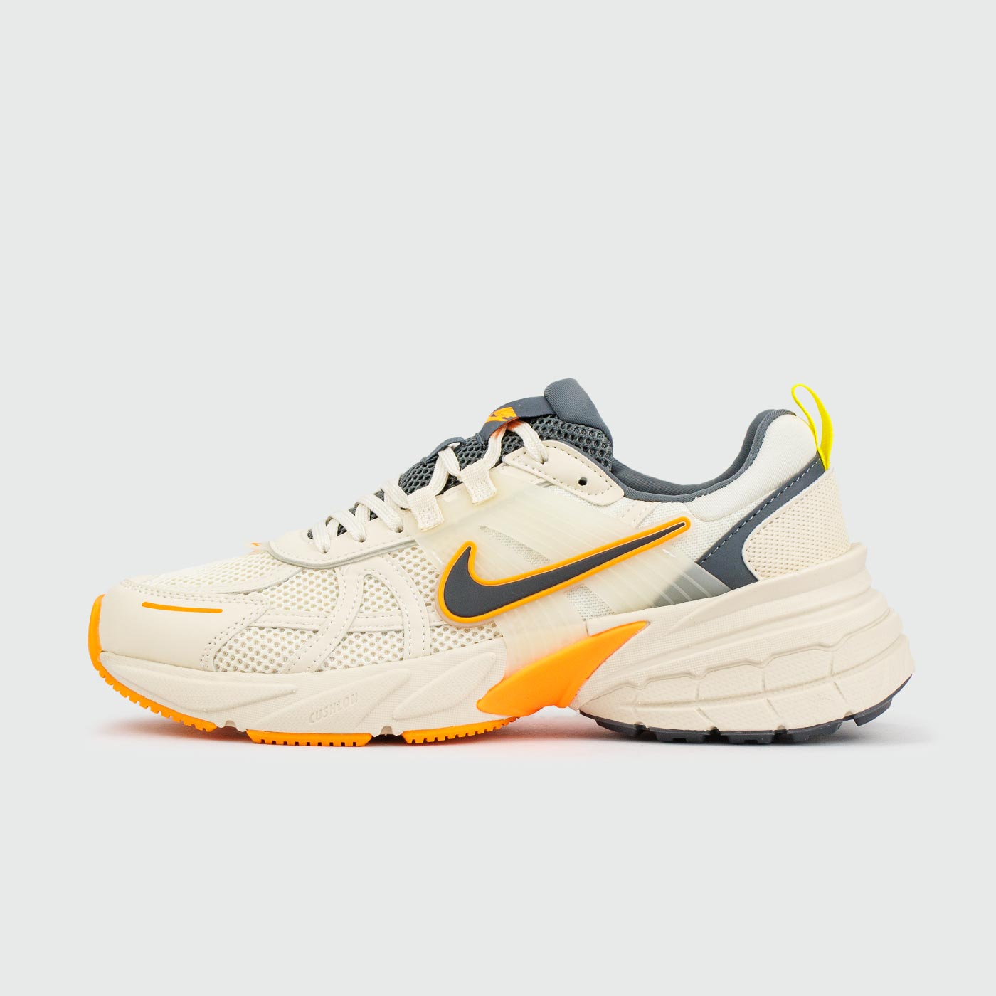 Кроссовки Nike V2K Run Cream Orange Кроссовки Nike V2K Run Cream Orange