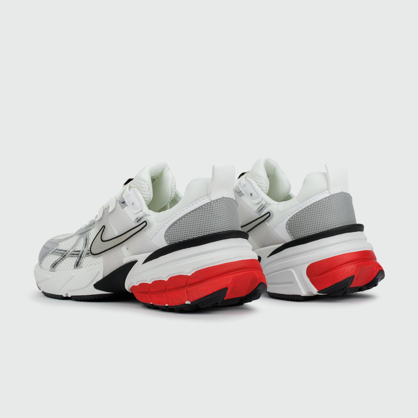 Кроссовки Nike V2K Run White Silver Red Кроссовки Nike V2K Run White Silver Red