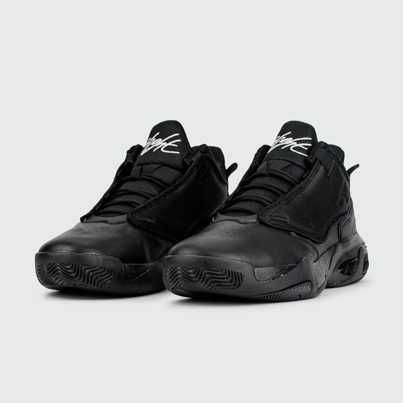 Кроссовки Nike Air Jordan Max Aura 4 Trp.Black Кроссовки Nike Air Jordan Max Aura 4 Trp.Black