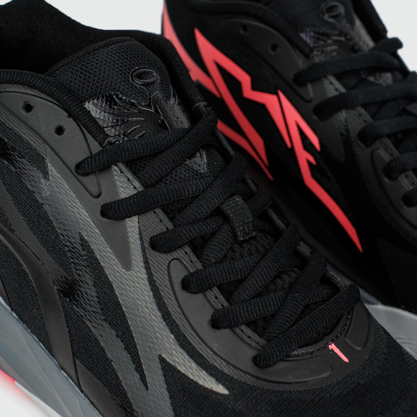 Кроссовки Puma MB.02 Black Glow Кроссовки Puma MB.02 Black Glow