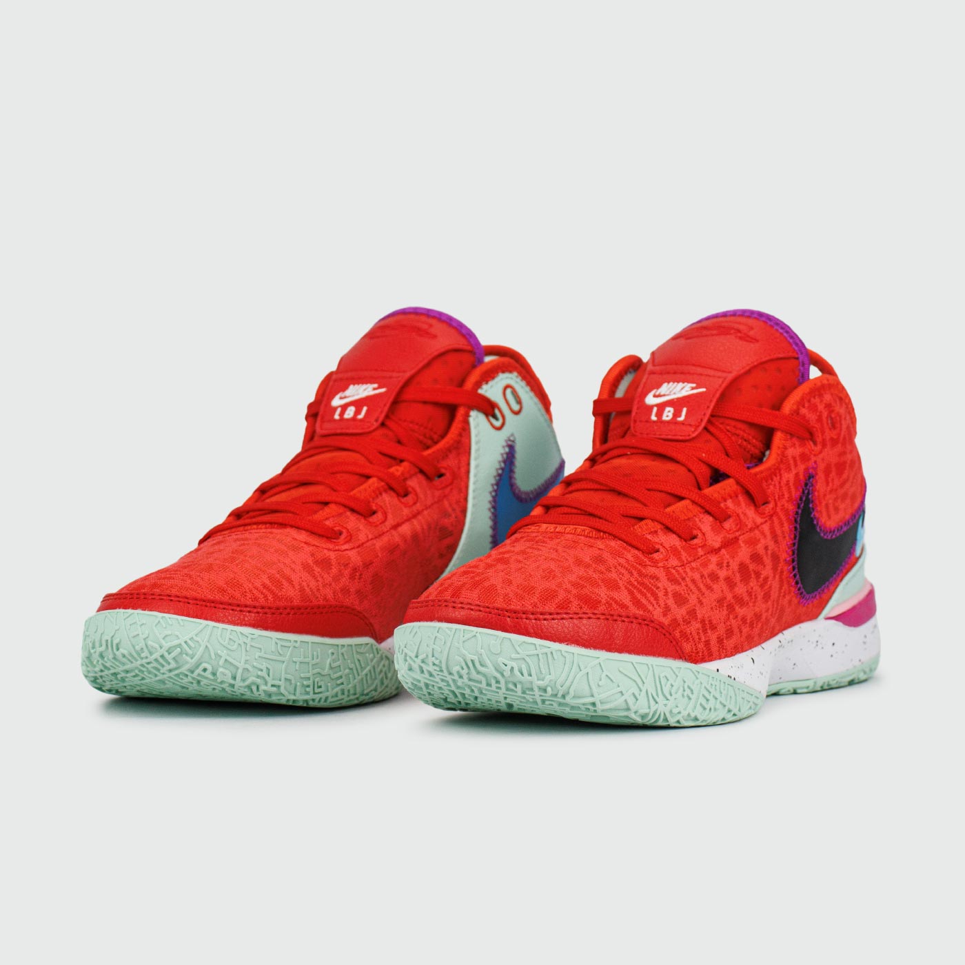 Кроссовки Zoom LeBron NXXT Gen EP Track Red Кроссовки Zoom LeBron NXXT Gen EP Track Red