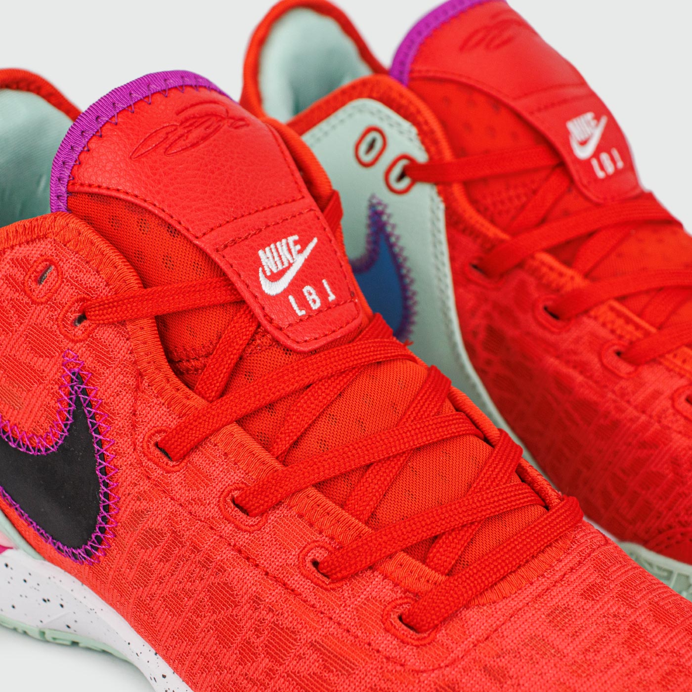 Кроссовки Zoom LeBron NXXT Gen EP Track Red Кроссовки Zoom LeBron NXXT Gen EP Track Red
