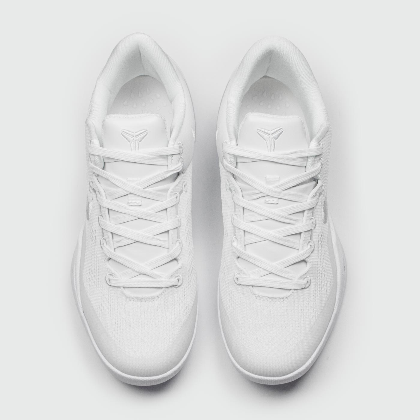 Кроссовки Nike Kobe 8 Protro Triple White