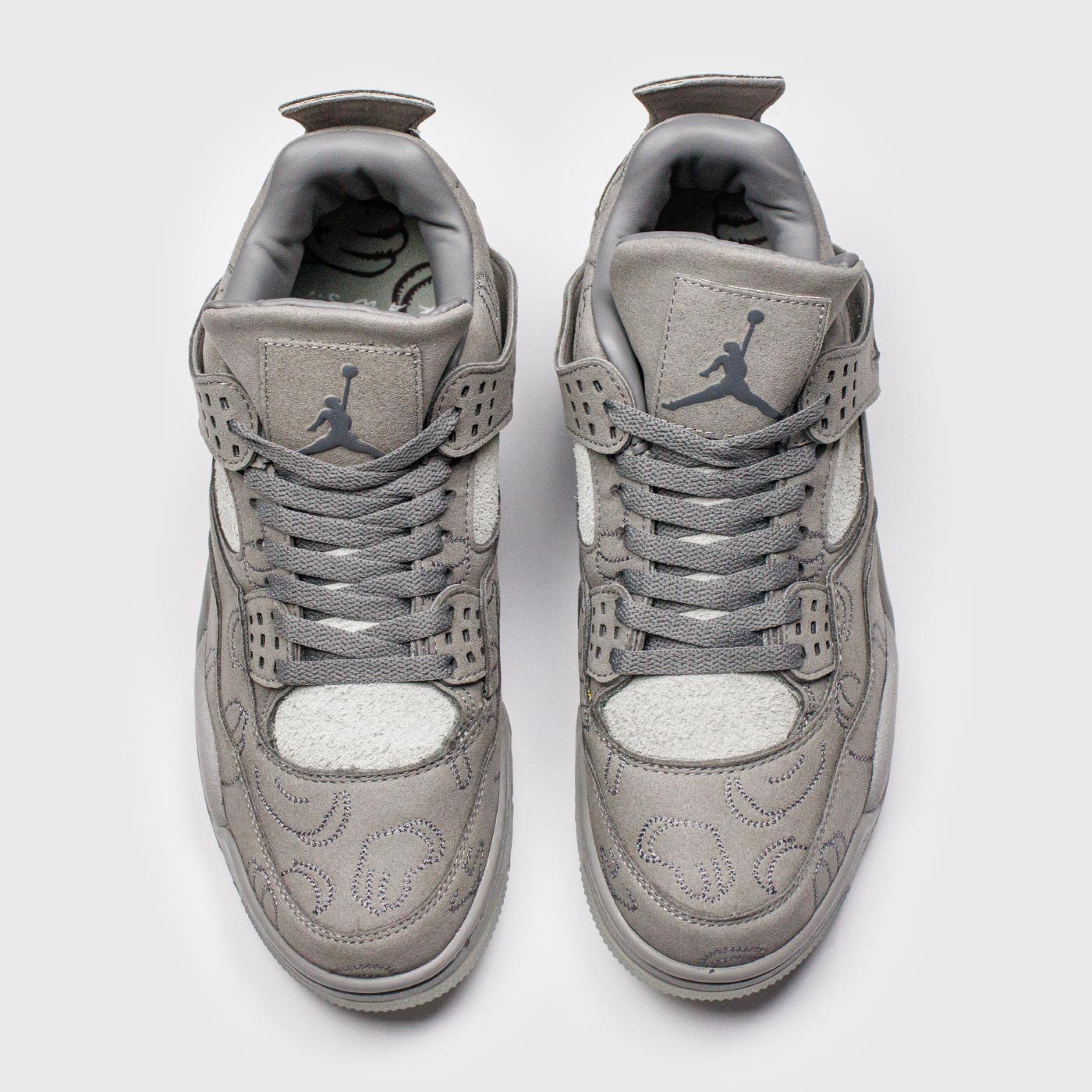 Кроссовки Nike Air Jordan 4 KAWS new Кроссовки Nike Air Jordan 4 KAWS new