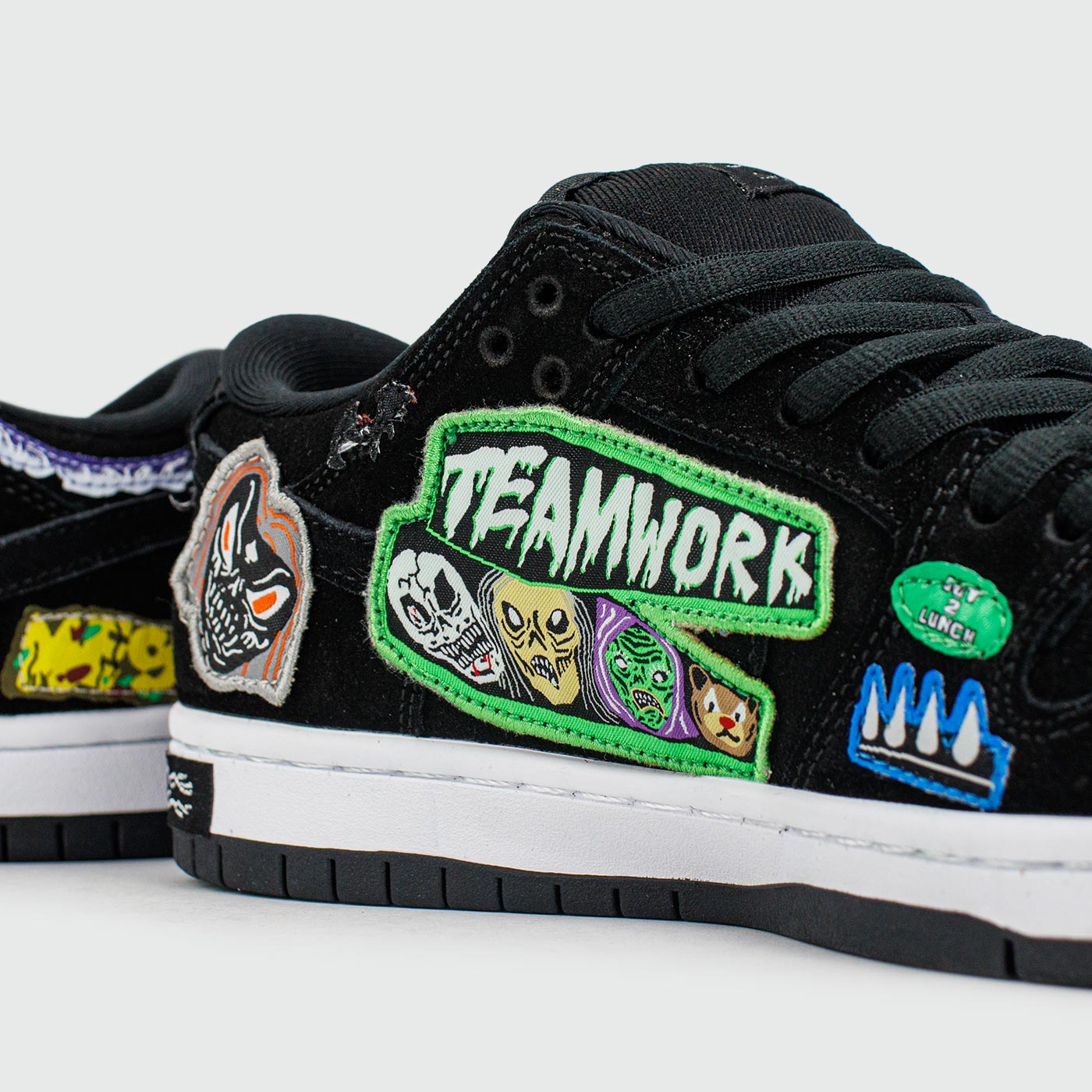 Кроссовки Nike Dunk Low SB x Neckface Кроссовки Nike Dunk Low SB x Neckface