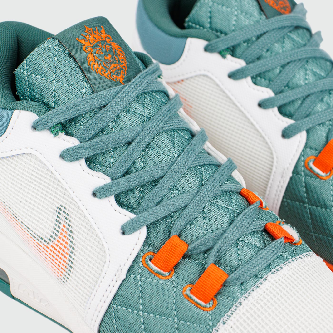 Кроссовки Nike LeBron Witness 8 White Green Кроссовки Nike LeBron Witness 8 White Green