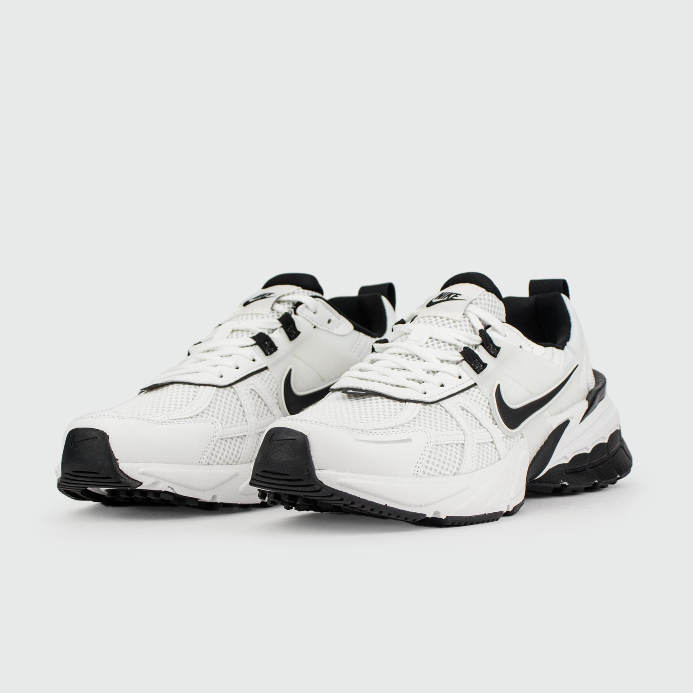 Кроссовки Nike V2K Run White Black Кроссовки Nike V2K Run White Black
