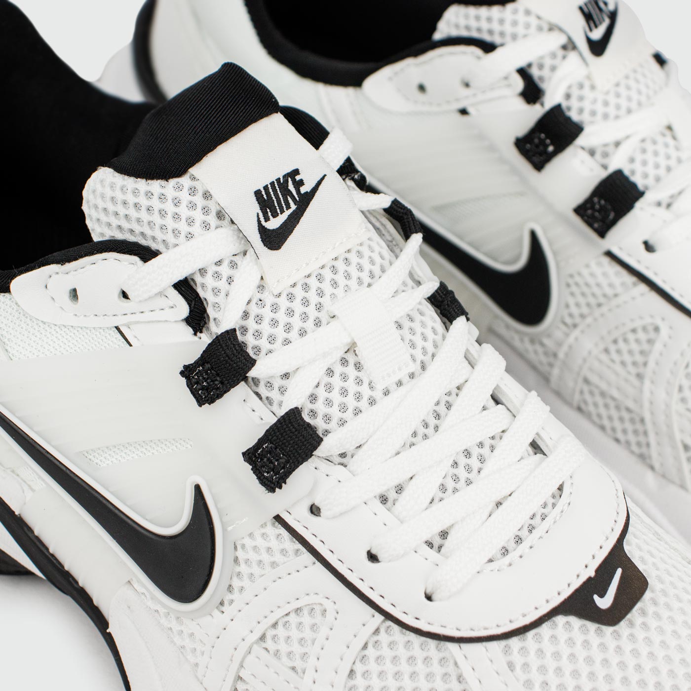 Кроссовки Nike V2K Run White Black Кроссовки Nike V2K Run White Black