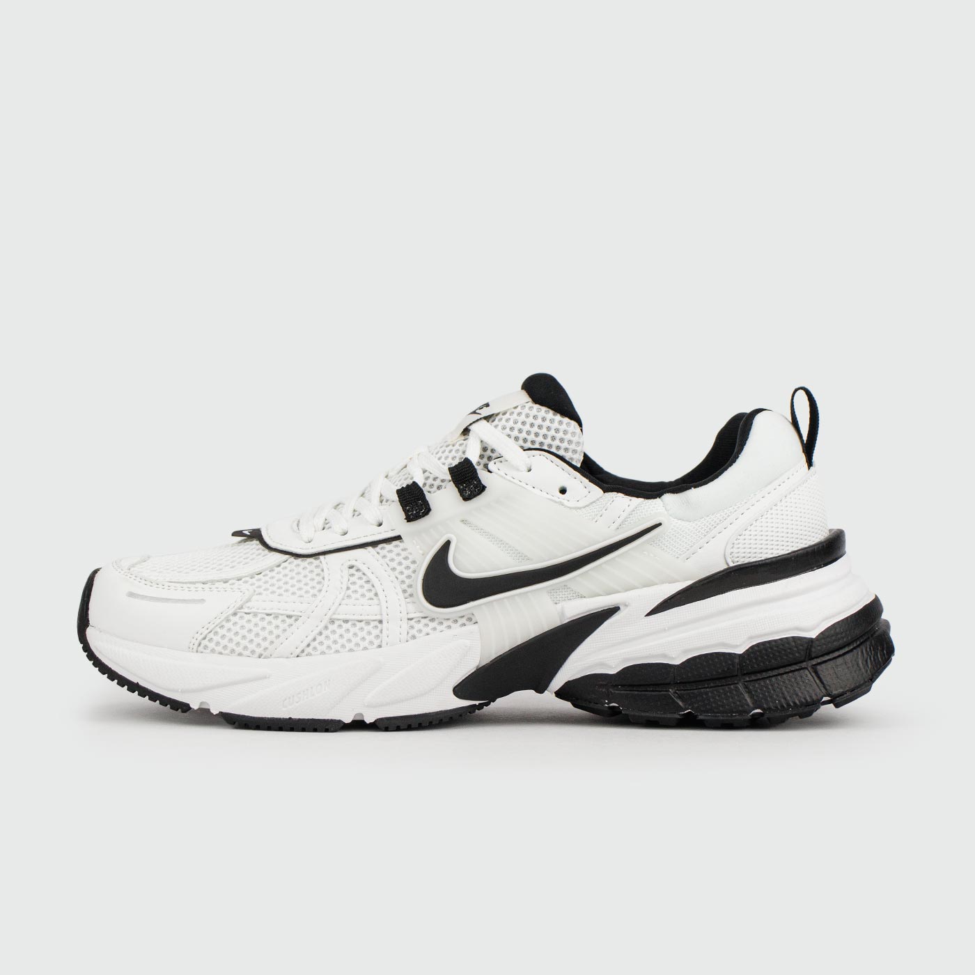 Кроссовки Nike V2K Run White Black Кроссовки Nike V2K Run White Black