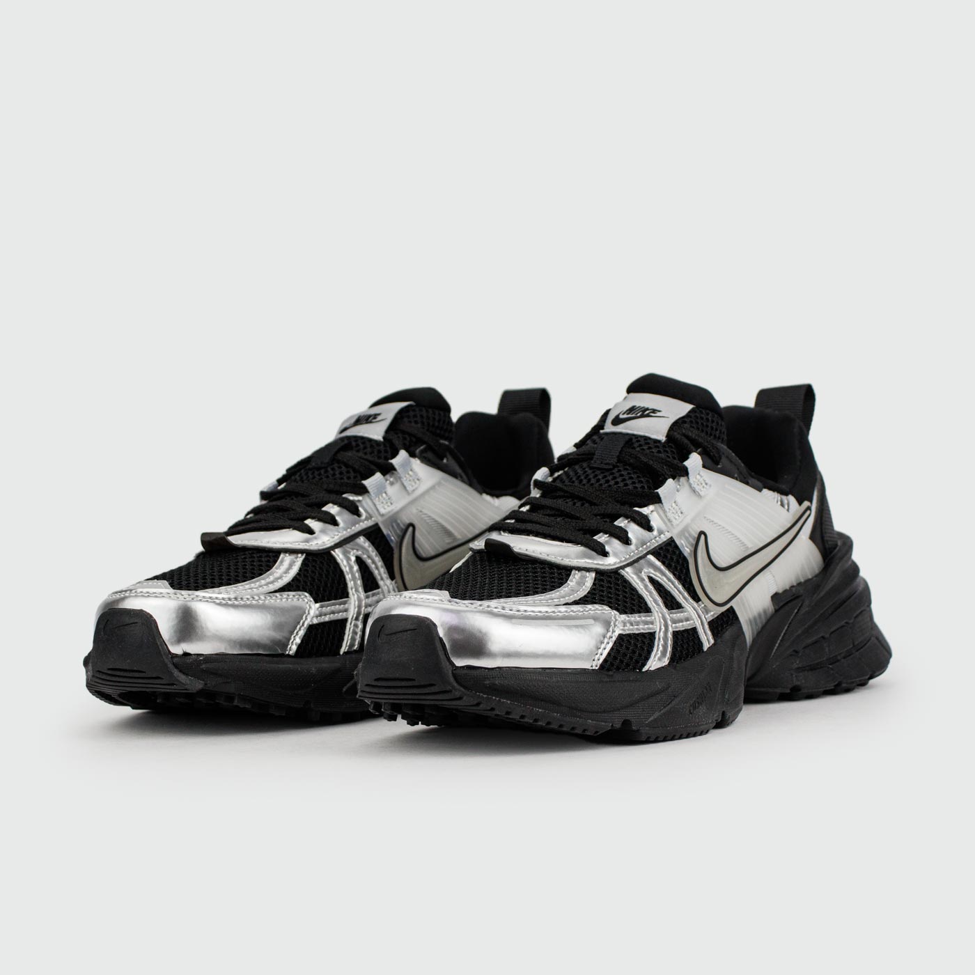 Кроссовки Nike V2K Run Black Silver Кроссовки Nike V2K Run Black Silver