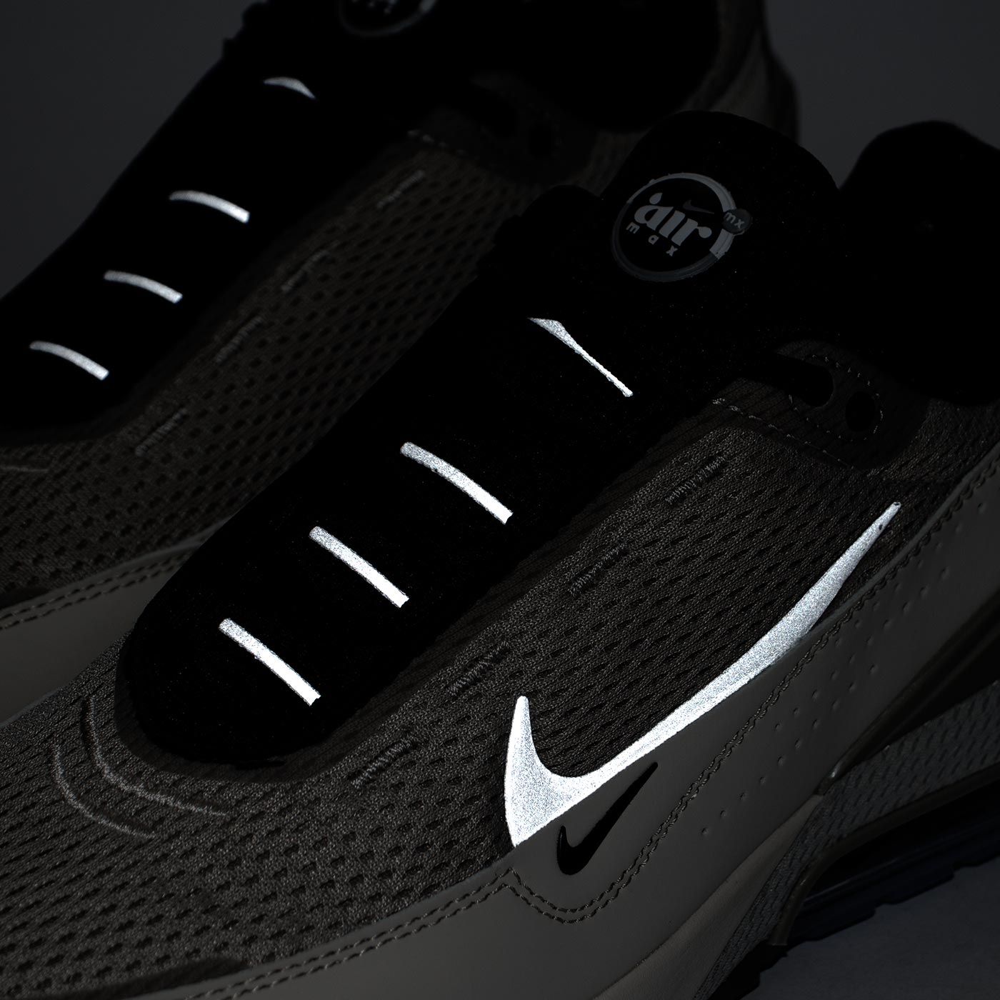 Кроссовки Nike Air Max Pulse Light Grey Кроссовки Nike Air Max Pulse Light Grey