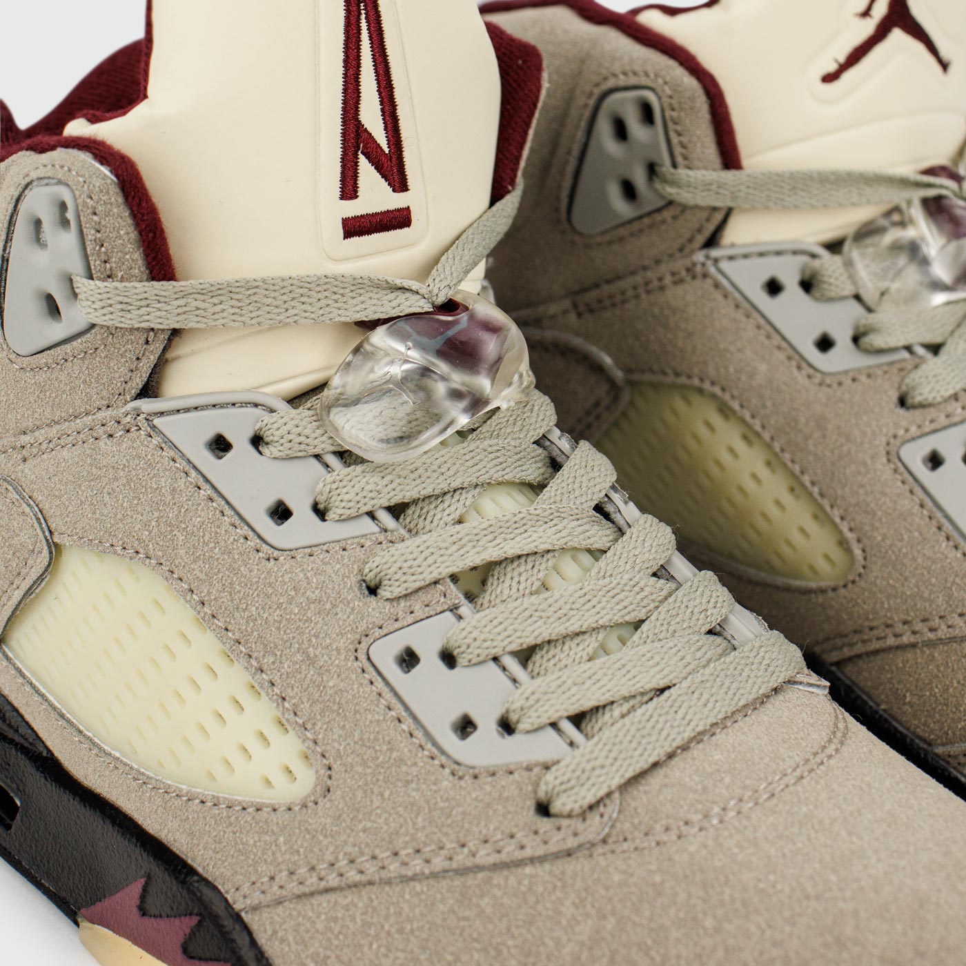 Кроссовки Nike Air Jordan 5 Brown Кроссовки Nike Air Jordan 5 Brown