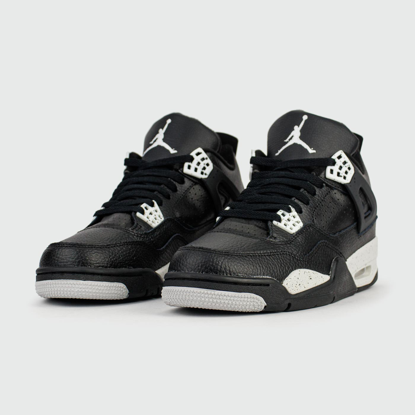 Кроссовки Nike Air Jordan 4 Retro Oreo new Кроссовки Nike Air Jordan 4 Retro Oreo new