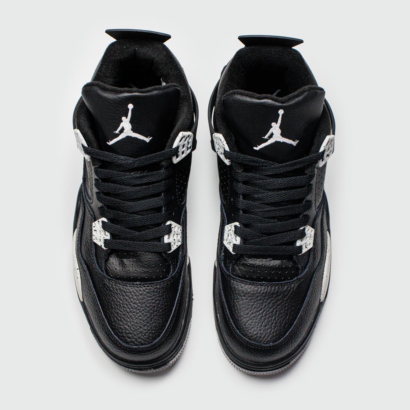 Кроссовки Nike Air Jordan 4 Retro Oreo new Кроссовки Nike Air Jordan 4 Retro Oreo new