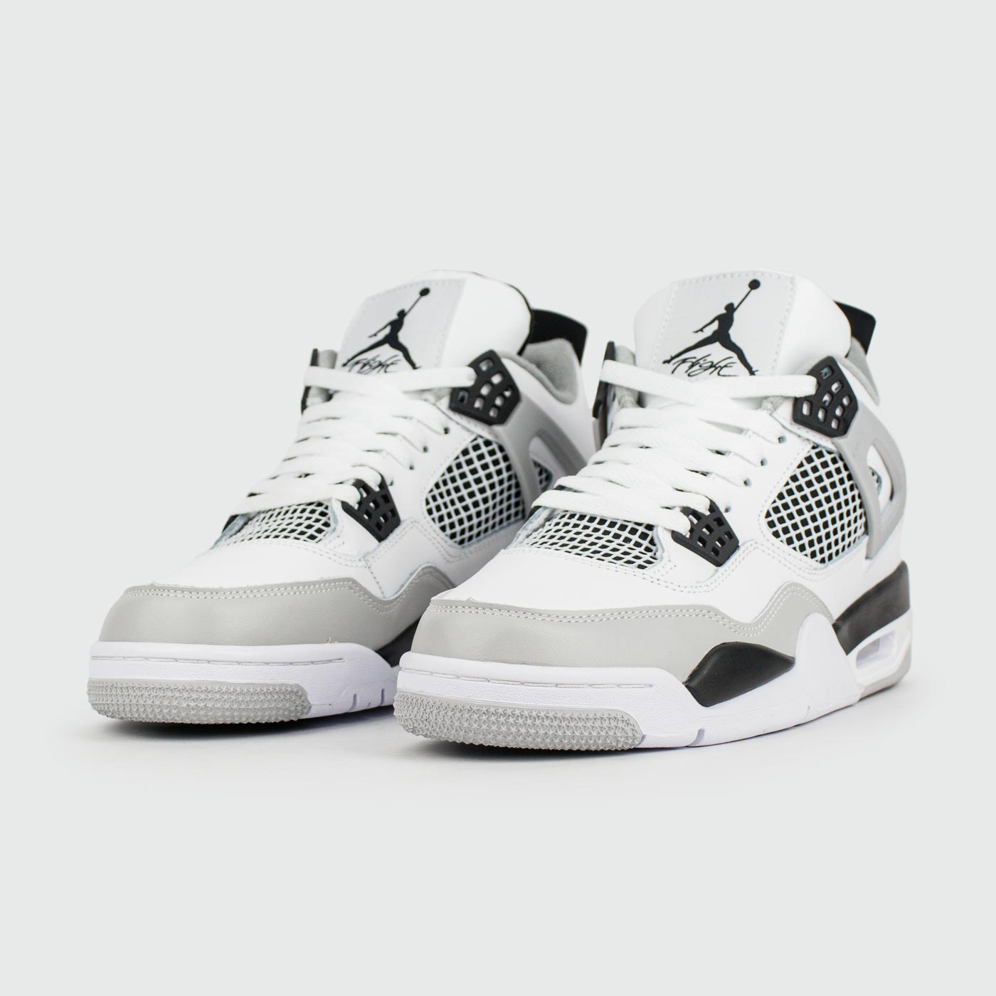 Кроссовки Nike Air Jordan 4 Retro White / Black Кроссовки Nike Air Jordan 4 Retro White / Black
