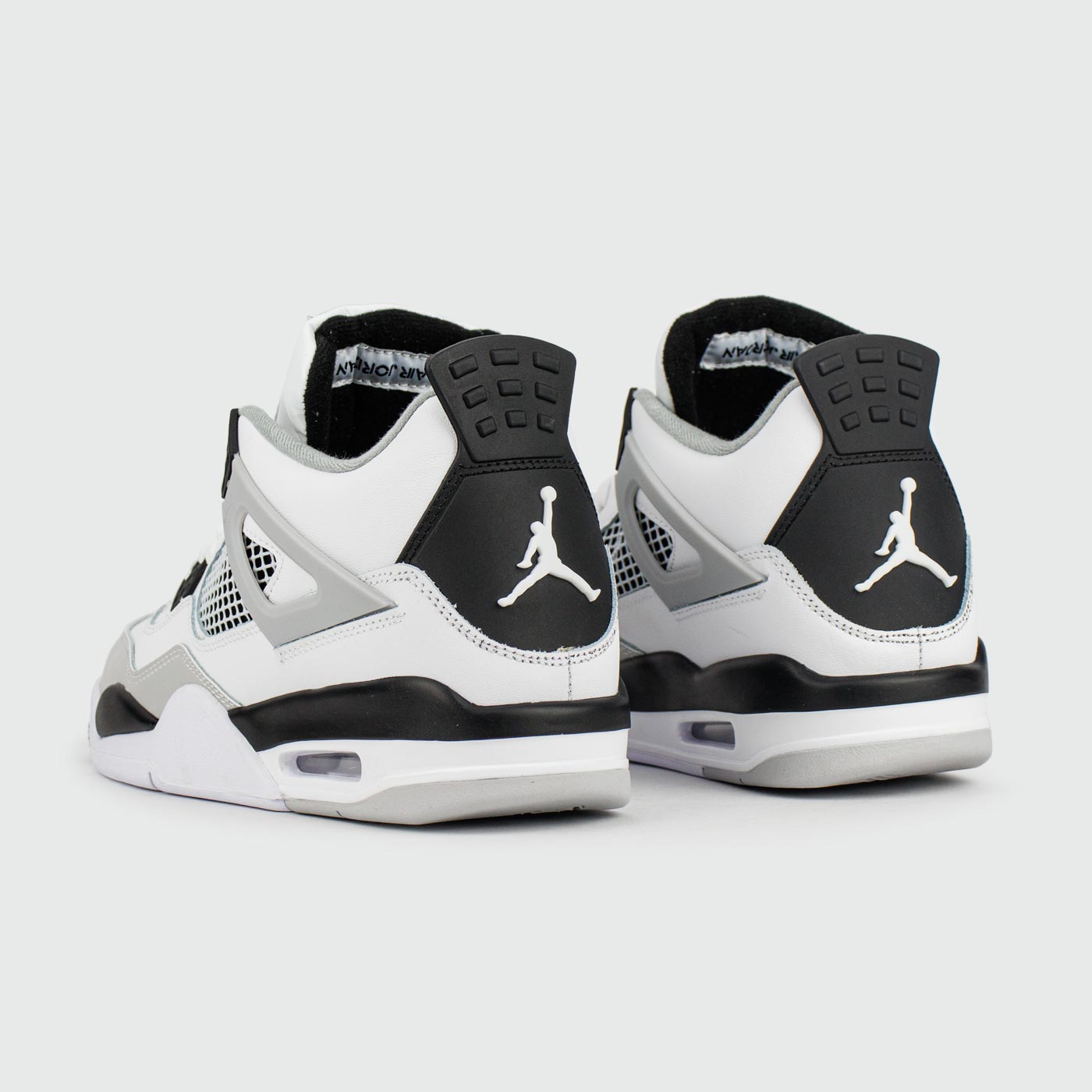 Кроссовки Nike Air Jordan 4 Retro White / Black Кроссовки Nike Air Jordan 4 Retro White / Black