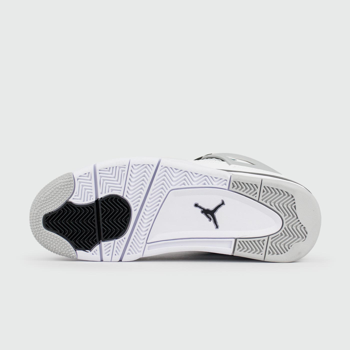 Кроссовки Nike Air Jordan 4 Retro White / Black Кроссовки Nike Air Jordan 4 Retro White / Black