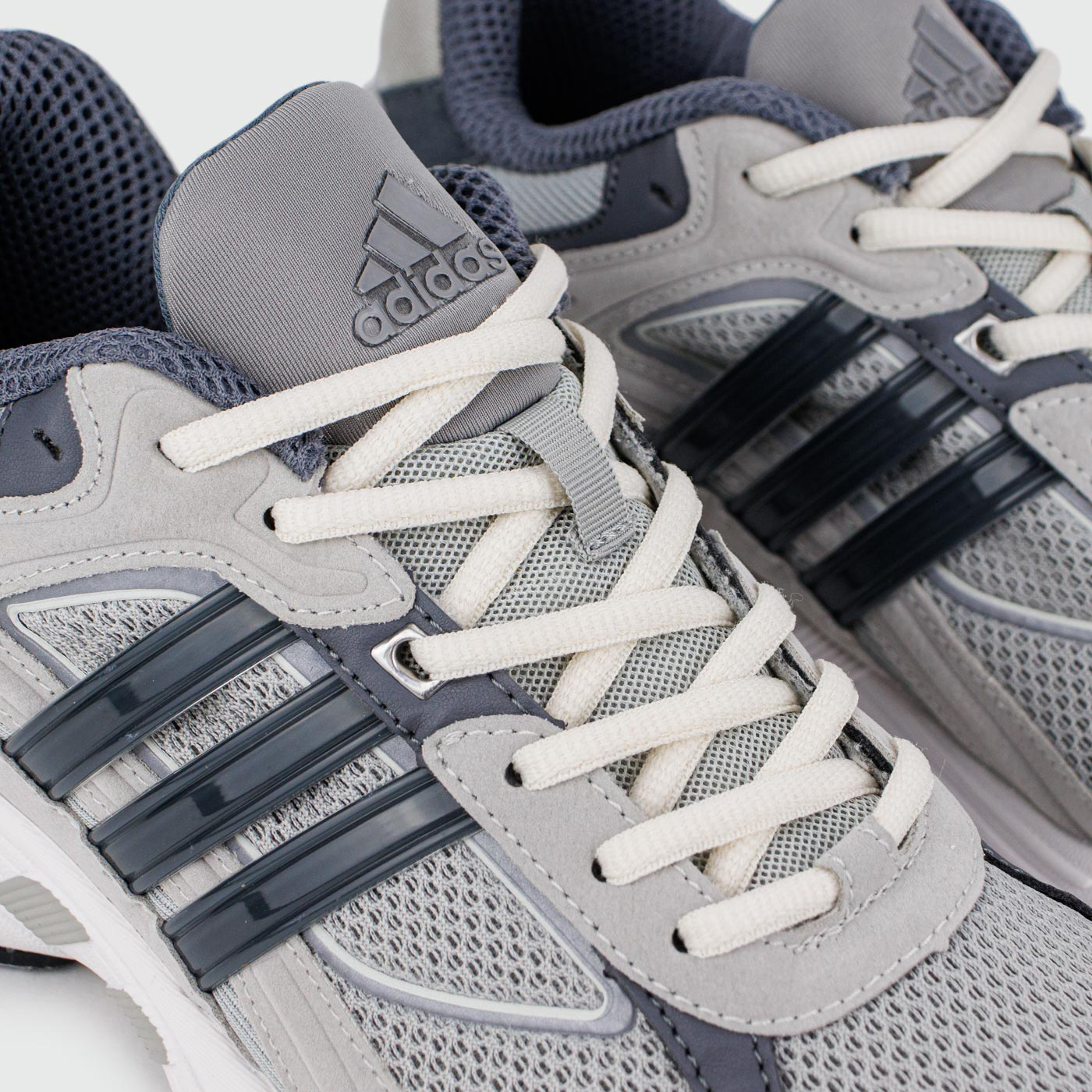 Кроссовки Adidas Response CL Grey White Кроссовки Adidas Response CL Grey White