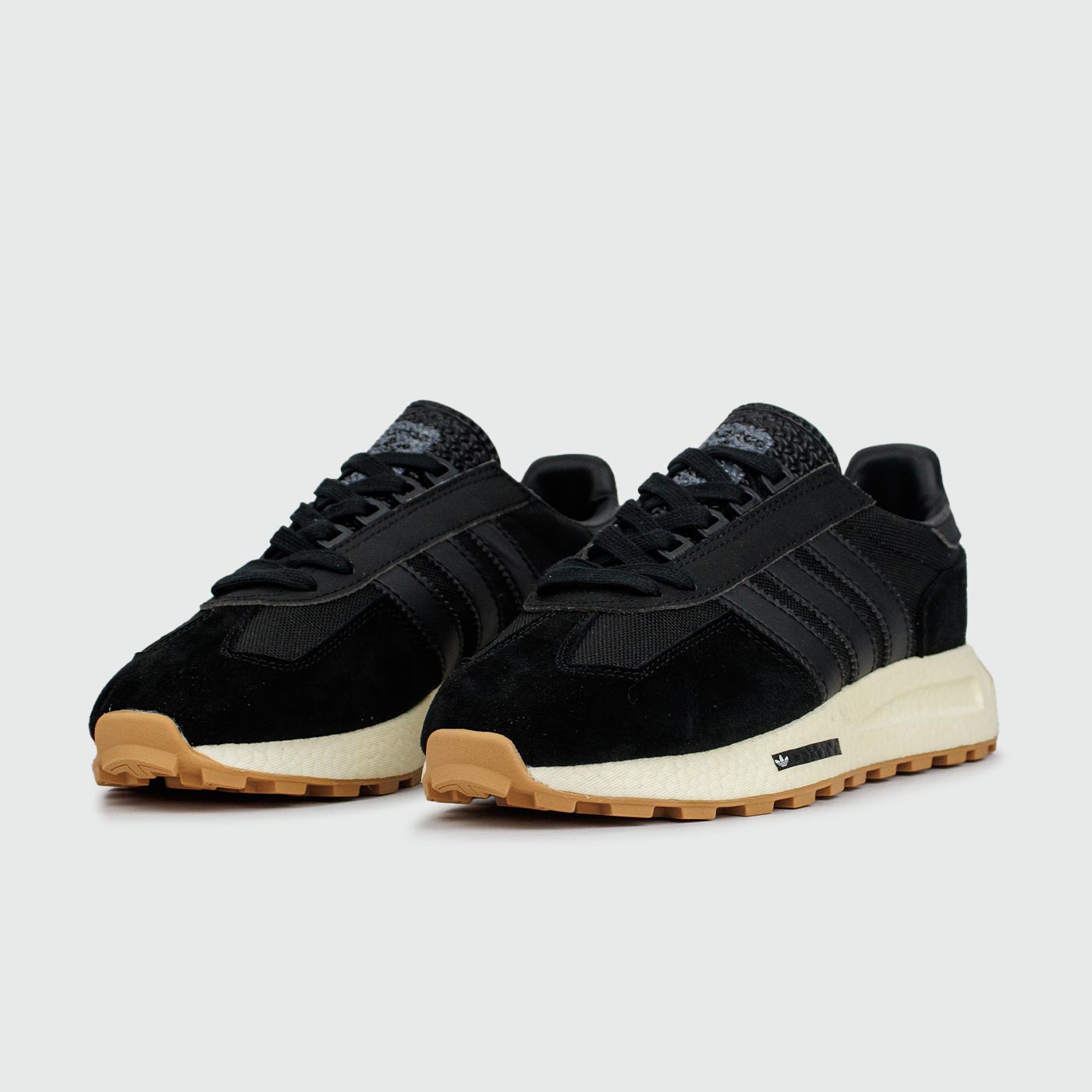 Кроссовки Adidas Retropy E5 Black / White Gum dm Кроссовки Adidas Retropy E5 Black / White Gum dm