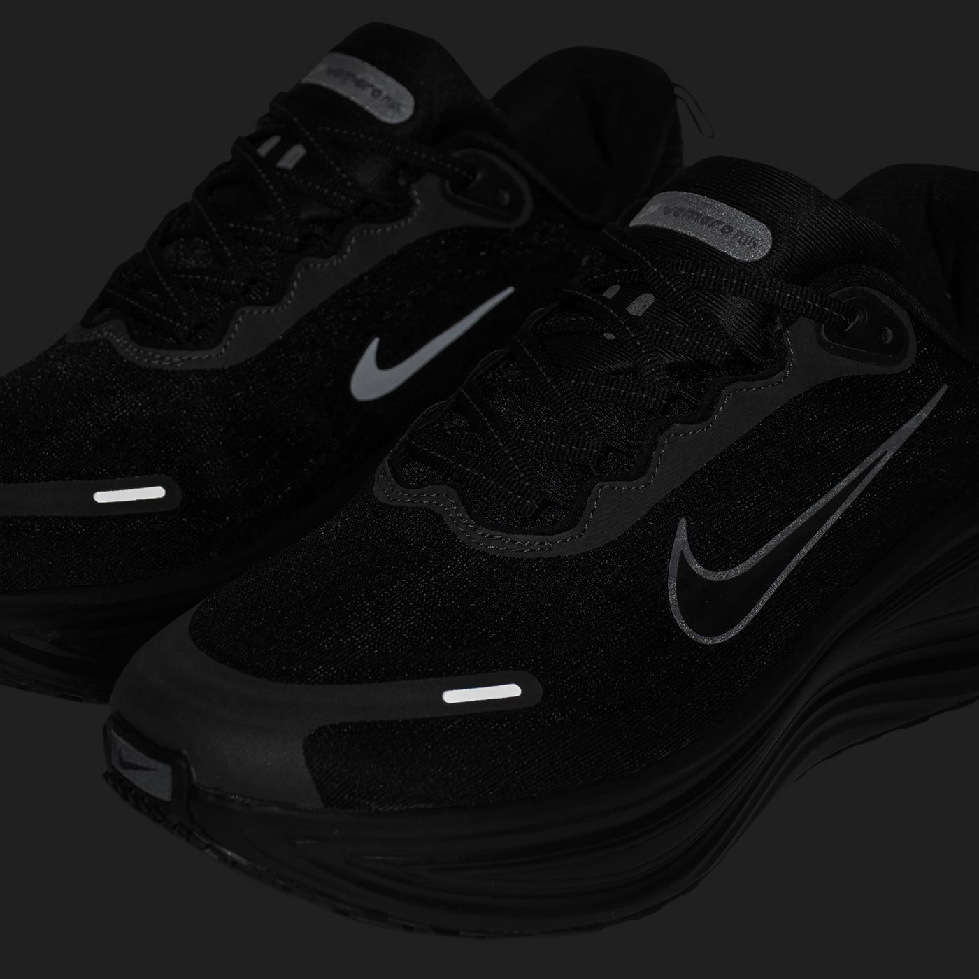 Кроссовки Nike Vomero 18 Black Кроссовки Nike Vomero 18 Black