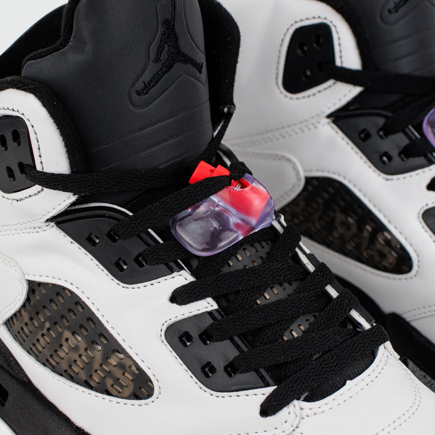 Кроссовки Air Jordan 5 White Black x PARIS Кроссовки Air Jordan 5 White Black x PARIS