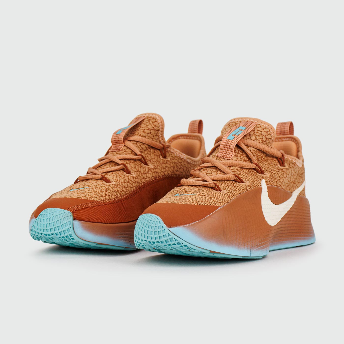 Кроссовки Nike LeBron TR 1 Better With Age Кроссовки Nike LeBron TR 1 Better With Age