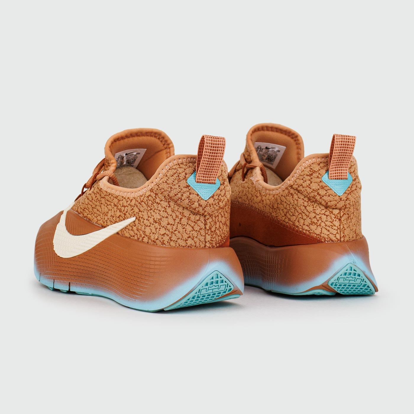 Кроссовки Nike LeBron TR 1 Better With Age Кроссовки Nike LeBron TR 1 Better With Age