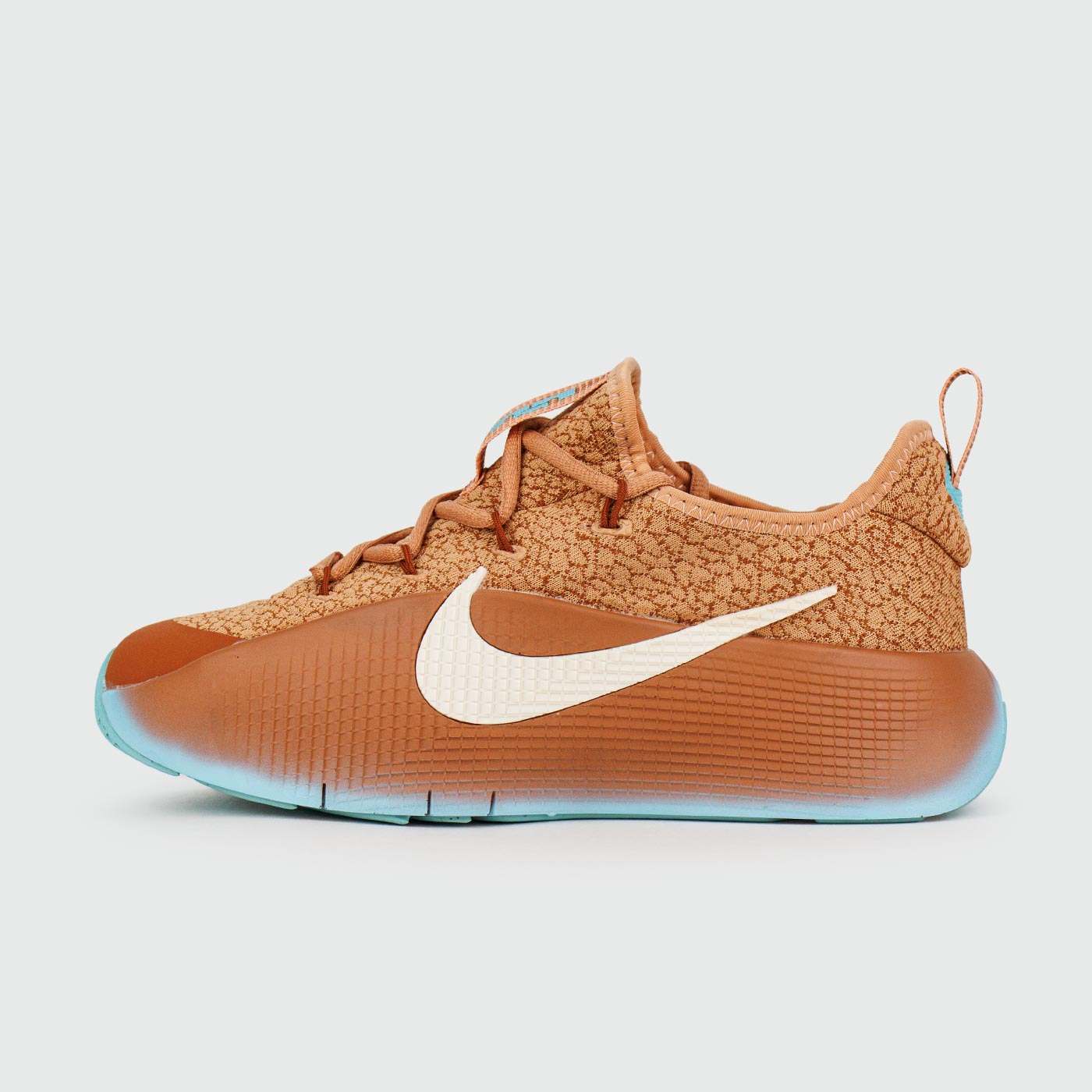 Кроссовки Nike LeBron TR 1 Better With Age Кроссовки Nike LeBron TR 1 Better With Age