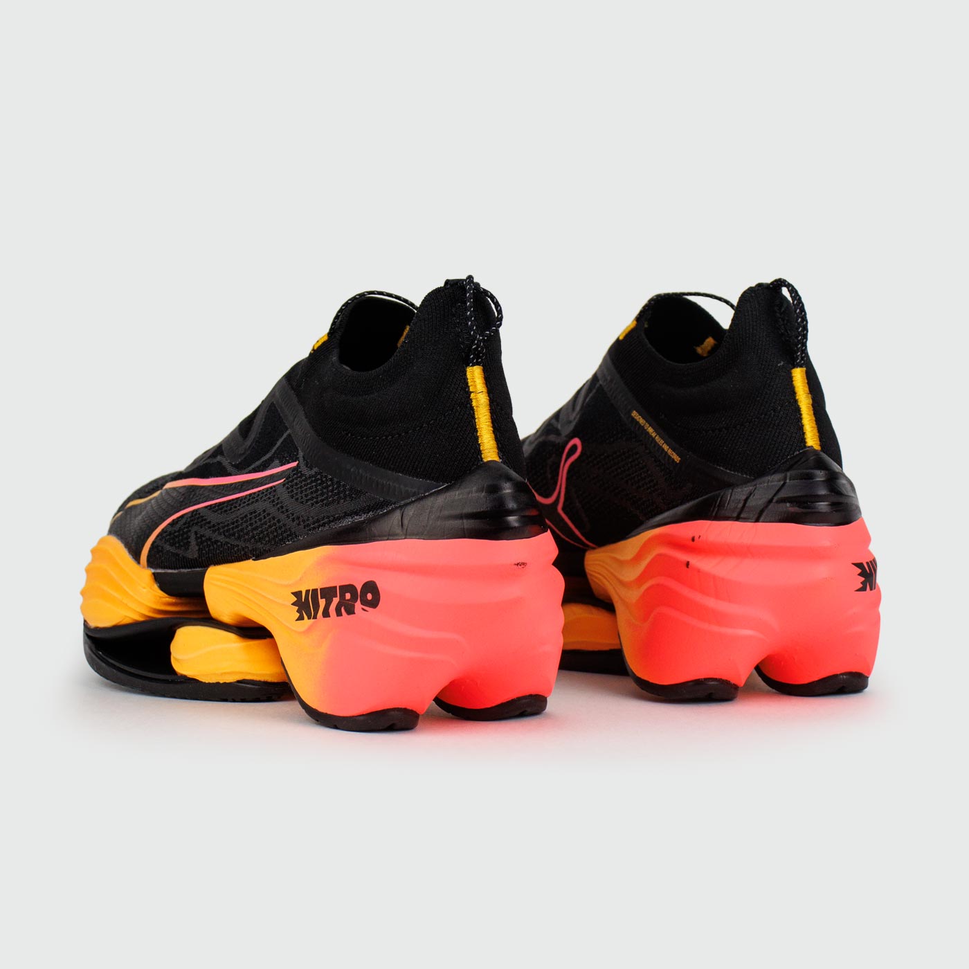 Кроссовки Puma Nitro Fast R Elite 2 Black Orange Кроссовки Puma Nitro Fast R Elite 2 Black Orange