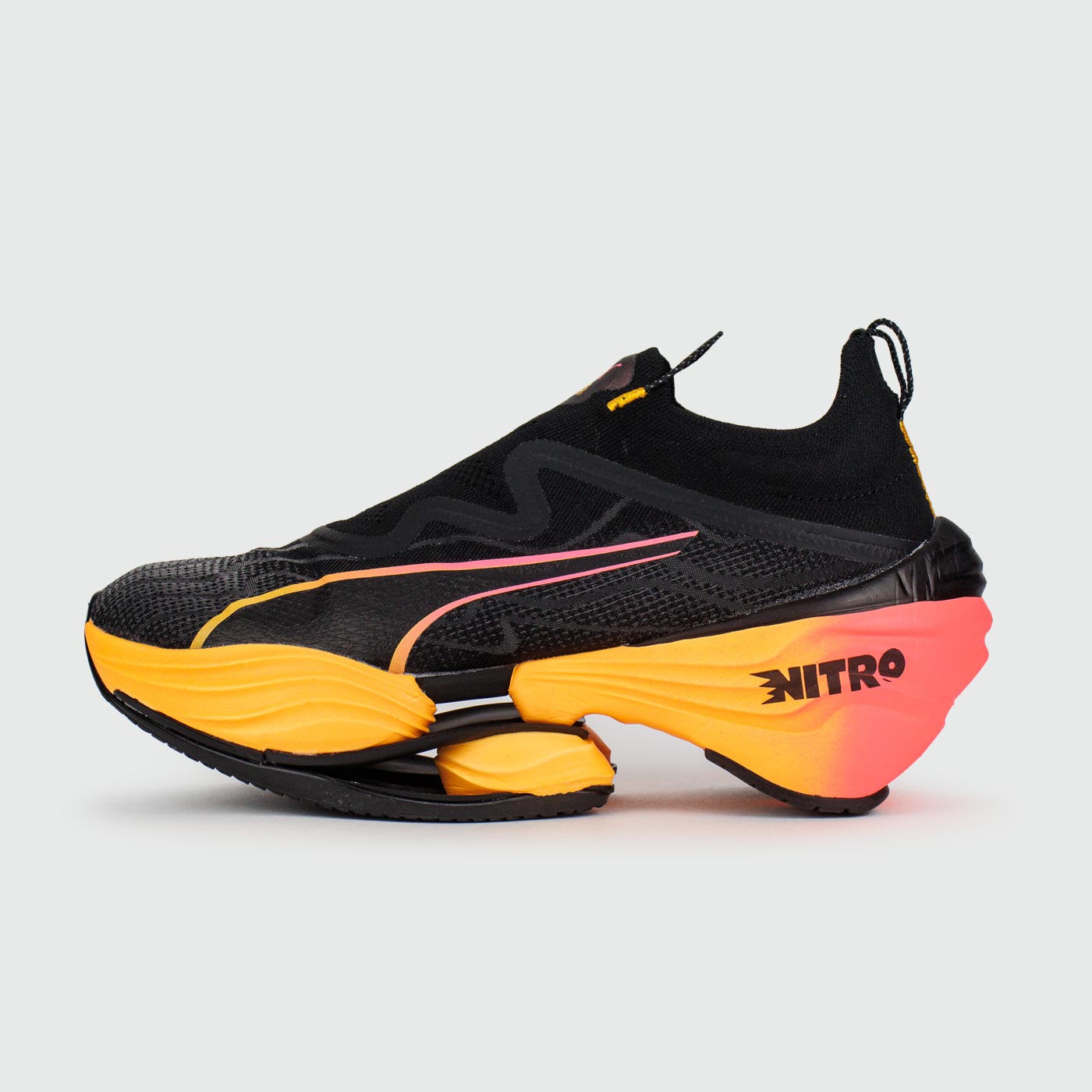 Кроссовки Puma Nitro Fast R Elite 2 Black Orange Кроссовки Puma Nitro Fast R Elite 2 Black Orange