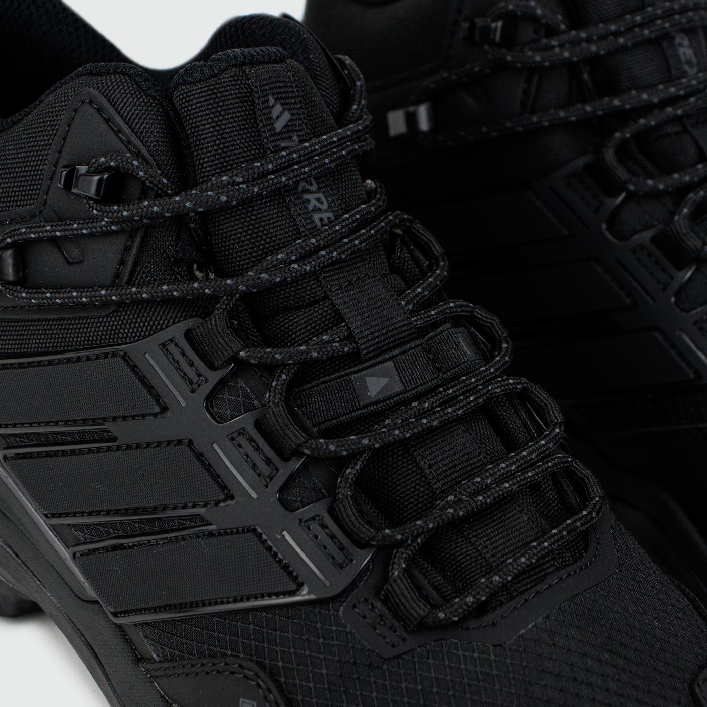 Ботинки Adidas Terrex AX4 Mid Black Thermo
