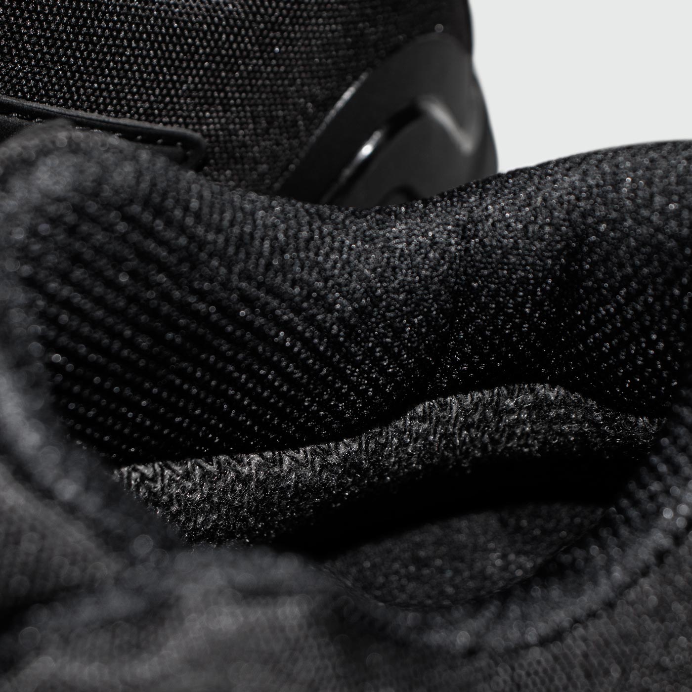 Ботинки Adidas Terrex AX4 Mid Black Thermo